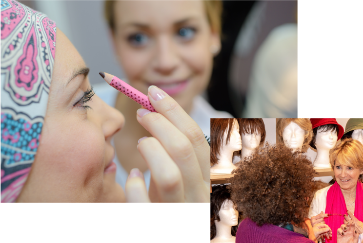 femmes se maquillent dans espace beauté